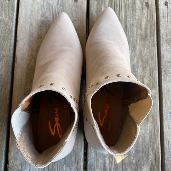 Seven7 Studded Pixie Boots - Picture 4 of 11